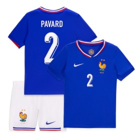 Virallinen pelipaita Ranska Pavard 2 Koti Euro 2024 Lyhythihainen - Lasten ( + Lyhyet housut )
